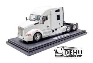 Tráiler a Escala 1/30 Kenworth T680 Mid Roof Metalico Blanco