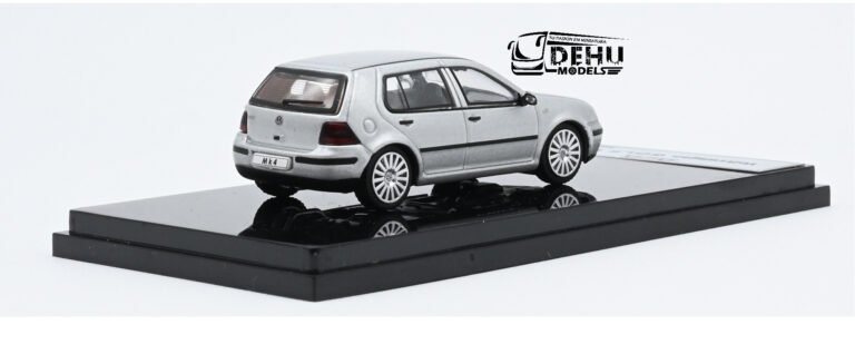 Volkswagen Golf MK4 Cuatro Puertas Gris (4)