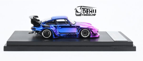 Auto a Escala 1/64 Porsche 993 RWB Rauh-Welt Begriff Chrome Purple STWCRR24 Street Warrior - Imagen 4