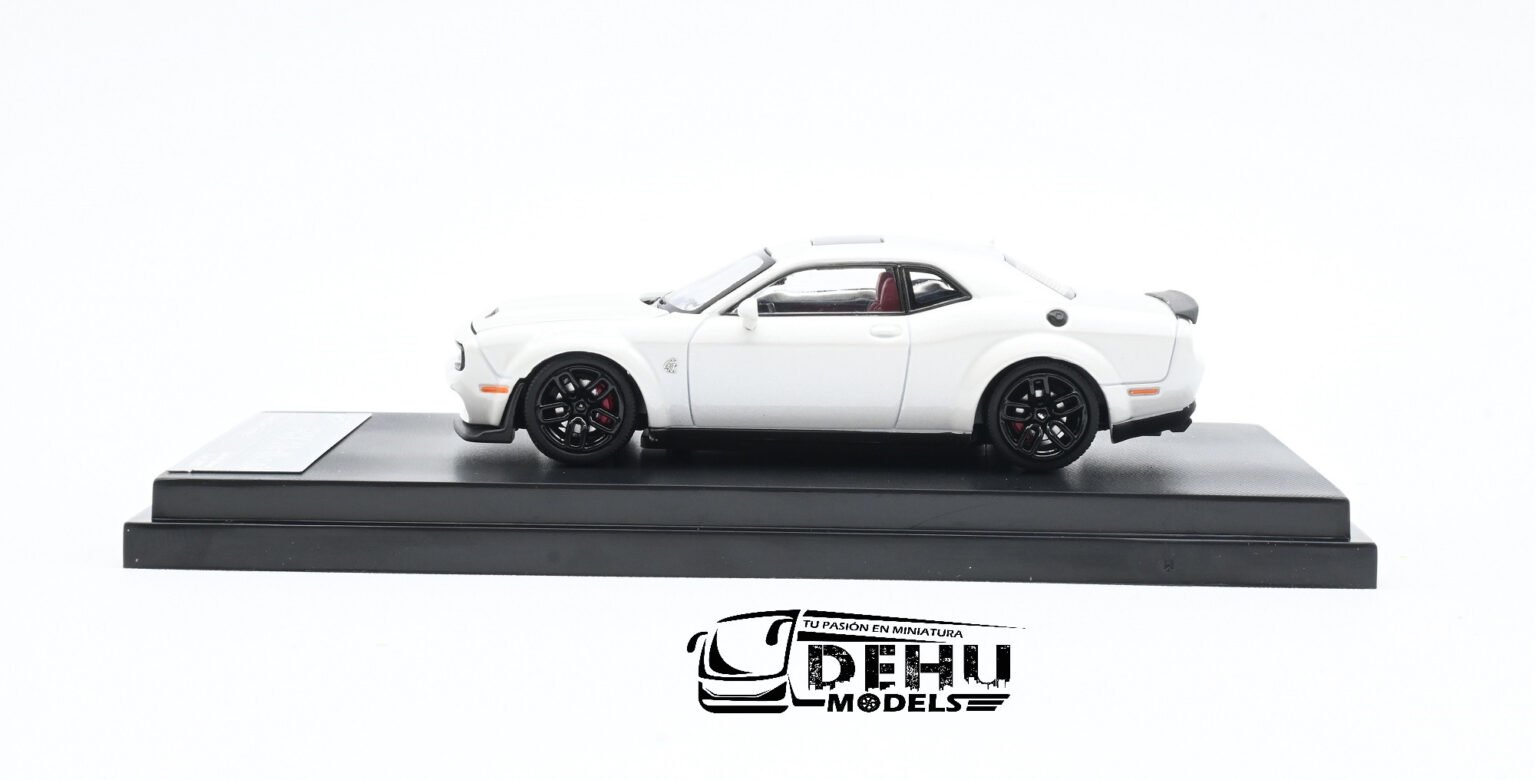Stance Hunters SH 1:64 Dodge SRT Hellcat Blanche - Miniature De Collection Moulée Sous Pression