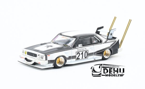 Auto a Escala 1/64 Datsun Skyline C210 Bosozoku Style Negro - Gris, PR64-0073 Pop Race