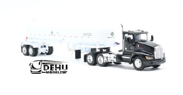 Tráiler a Escala 1/64 Kenworth T660 Day Cab Con Remolque Tanque de Anhydrous Ammonia Mississippi, 33661 DCP By First Gear - Imagen 3