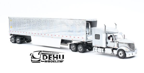 Tráiler a Escala 1/50 International Lonestar Sleeper Cab Con Remolque Refrigerado de 53', 71043 Diecast Masters