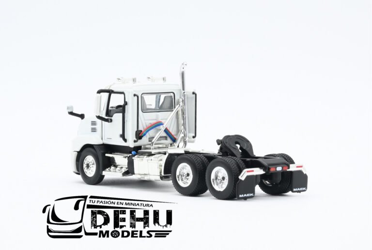 60-0595 Mack Anthem Day Cab Solo Tracto Blanco (5)