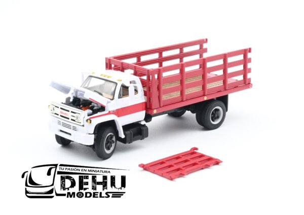 Camión a Escala 1/64 General Motors Company GMC 6500 Con Caja de Redilas de un eje, 60-0917 DCP By First Gear - Imagen 8