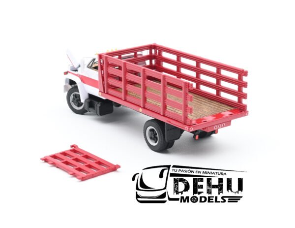Camión a Escala 1/64 General Motors Company GMC 6500 Con Caja de Redilas de un eje, 60-0917 DCP By First Gear - Imagen 7