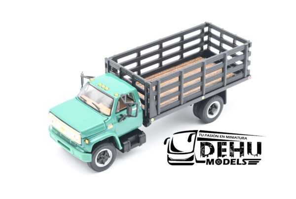 Camión a Escala 1/64 Chevrolet Chevy C65 Con Caja de Redilas de un eje Verde - Negro, 60-0918 DCP By First Gear - Imagen 12