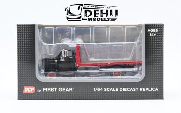 Camión a Escala 1/64 Chevrolet Chevy C65 Cama Plana de un eje Negro - Rojo, 60-0924 DCP By First Gear - Imagen 12