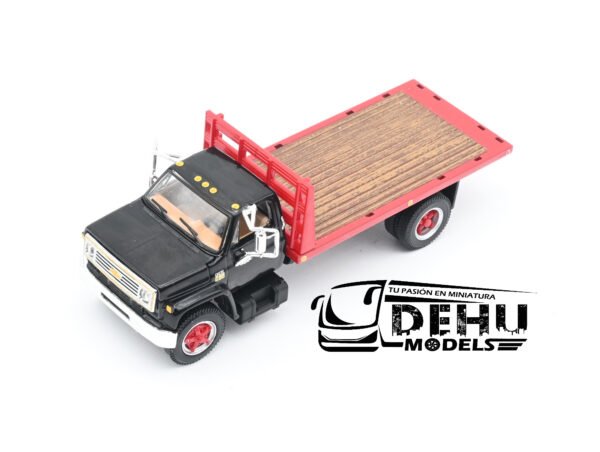 Camión a Escala 1/64 Chevrolet Chevy C65 Cama Plana de un eje Negro - Rojo, 60-0924 DCP By First Gear - Imagen 11