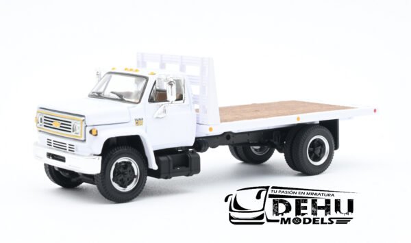 Camión a Escala 1/64 Chevrolet Chevy C65 Cama Plana de un eje Blanco, 60-1021 DCP By First Gear