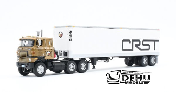 Tráiler a Escala 1/64 International Transtar COE Con Remolque Caja Seca Vintage de 40' CRST, 60-1066 DCP By First Gear