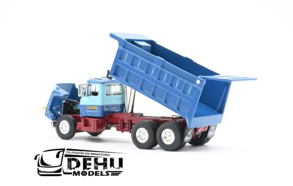 Camión a Escala 1/64 Mack R Model Dump Truck Volteo de dos ejes SID KAMP, 60-1161 DCP By First Gear - Imagen 7