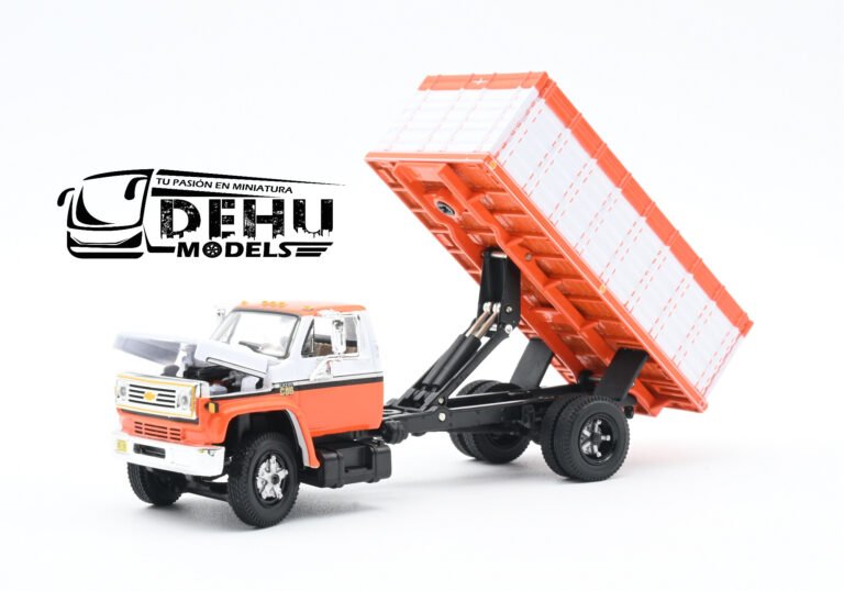 60-1200 Chevrolet Chevy C65 Con Caja de Granos de Volteo de un eje Naranja - Blanco - Negro (11)