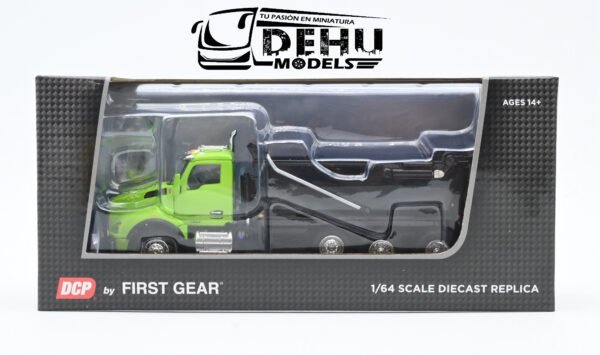 Camión a Escala 1/64 Kenworth T800 Rogue Dump Truck Volteo de 3 Ejes Verde - Negro, 60-1413 DCP By First Gear - Imagen 13