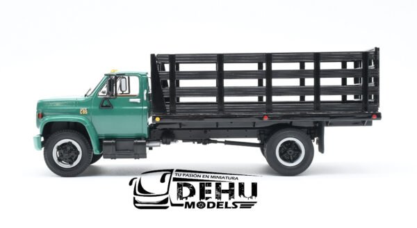 Camión a Escala 1/34 Chevrolet Chevy C65 Con Caja de Redilas de un eje Verde - Negro, 10-4219 First Gear - Imagen 9