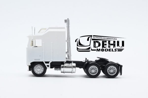 Tráiler a Escala 1/87 Kenworth K100 Solo Tracto Blanco, 15257 Promotex - Imagen 7
