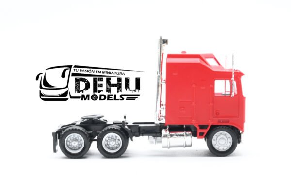 Tráiler a Escala 1/87 Kenworth K100 Solo Tracto Rojo, 25258 Promotex - Imagen 4
