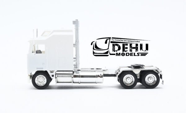 Tráiler a Escala 1/87 Kenworth K100 Solo Tracto De Chasis Largo XXL Blanco - Cromo, 35259 Promotex - Imagen 7