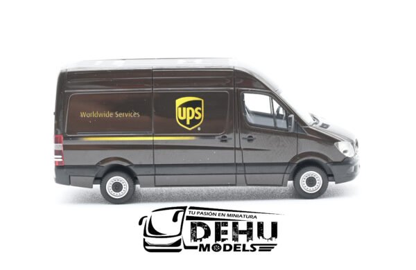 Camioneta a Escala 1/87 Mercedes Benz Sprinter 13 HD UPS Café, 4013150093408 Herpa - Imagen 4