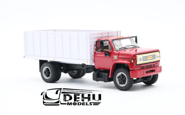 Camión a Escala 1/64 Chevrolet Chevy C65 Con Caja de Granos de Volteo de un eje Rojo - Blanco, 60-0913 DCP By First Gear