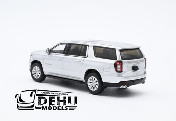Camioneta a Escala 1/64 Chevrolet Suburban Gris, CVL1002 Massdi - Imagen 6