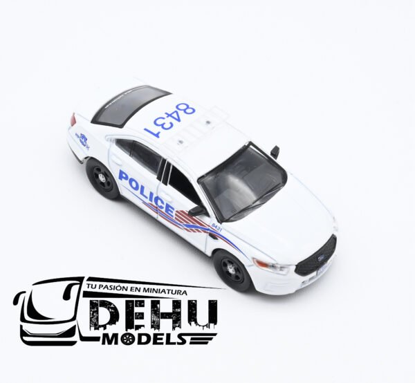 Auto a Escala 1/64 Ford Police Interceptor Sedan Metropolitan Police Department of the District of Columbia Blanco - Rojo - Azul, CBP-039 596 Model - Imagen 2