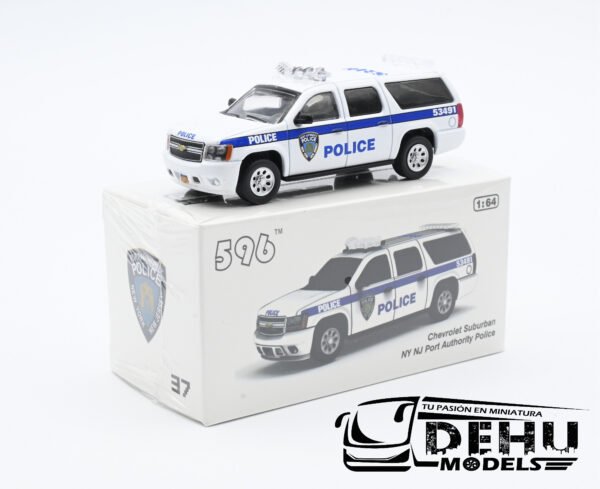 Camioneta a Escala 1/64 Chevrolet Suburban NY NJ Port Authority Police Blanco - Azul, CBP-037 596 Model - Imagen 11