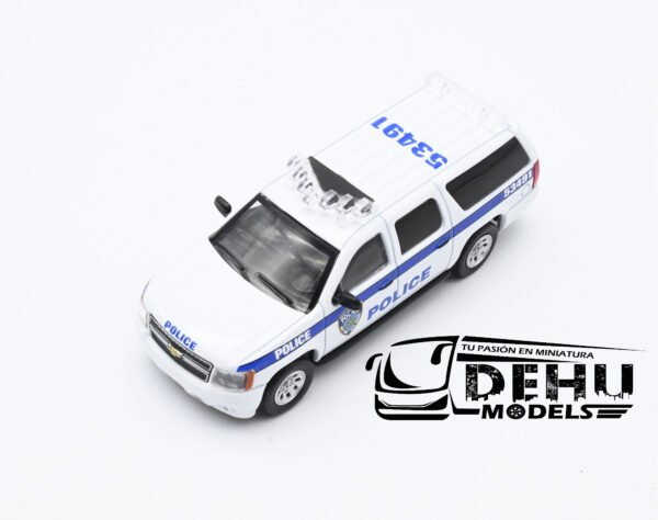 Camioneta a Escala 1/64 Chevrolet Suburban NY NJ Port Authority Police Blanco - Azul, CBP-037 596 Model - Imagen 9