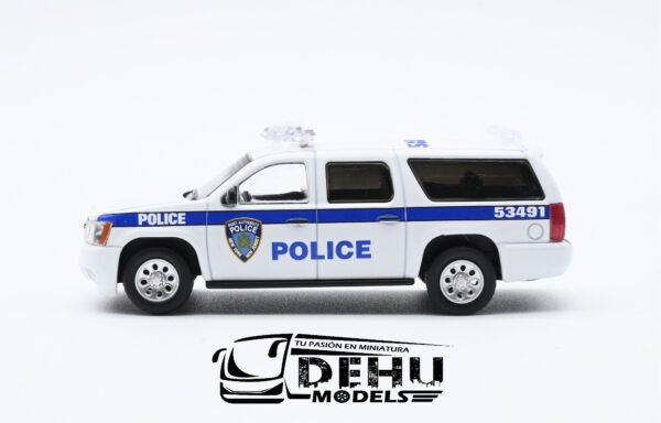 Camioneta a Escala 1/64 Chevrolet Suburban NY NJ Port Authority Police Blanco - Azul, CBP-037 596 Model - Imagen 7