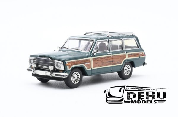 Camioneta a Escala 1/64 Jeep Wagoneer Verde Metálico - Café, CBP-044 596 Model - Imagen 8