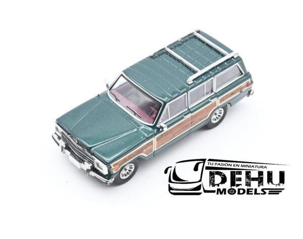 Camioneta a Escala 1/64 Jeep Wagoneer Verde Metálico - Café, CBP-044 596 Model - Imagen 9