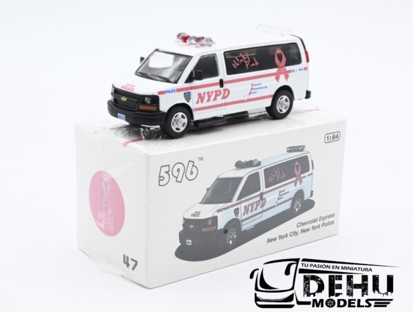 Camioneta a Escala 1/64 Chevrolet Van Express New York City, New York Police NYPD Think Pink Blanco - Rosa, CBP-047 596 Model - Imagen 10