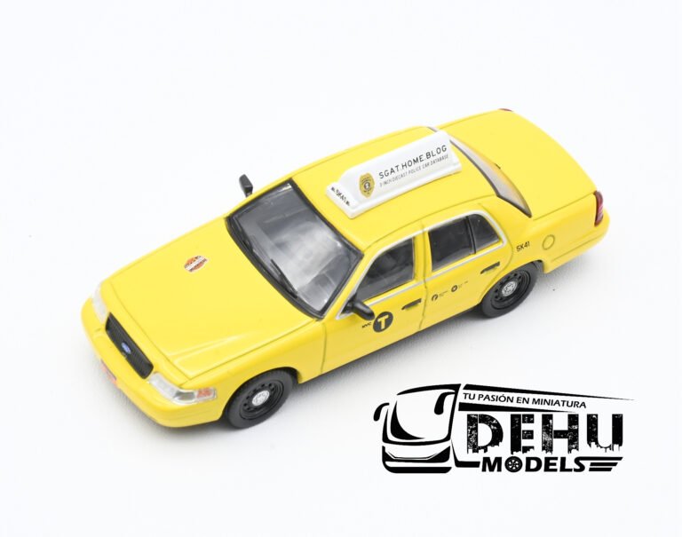 CBP-048 Ford Crown Victoria New York City Taxi Amarillo (2)