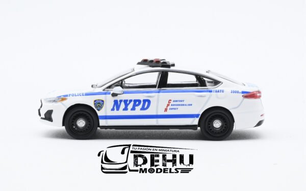 Auto a Escala 1/64 Ford Fusion Responder New York City, New York Police NYPD Blanco - Azul, CBP-050 596 Model - Imagen 7