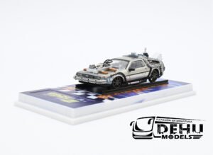 Auto a Escala 1/64 DMC Delorean Motor Company Volver al Futuro lll (Back to the Future lll) Rieles Gris, DMCBTTFRlllMJ MJ Models