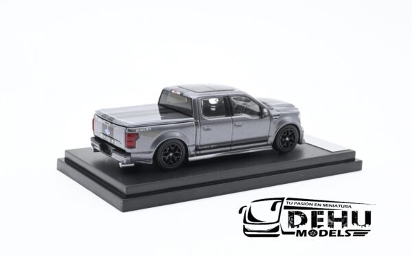 Camioneta a Escala 1/64 Ford F-150 Shelby Gris - Negro, FF150SGNFM Funny Model - Imagen 6