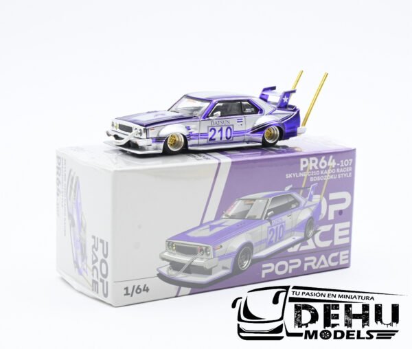 Auto a Escala 1/64 Skyline C210 Kaido Racer Bosozoku Style Morado - Gris, PR64-0107 Pop Race - Imagen 12