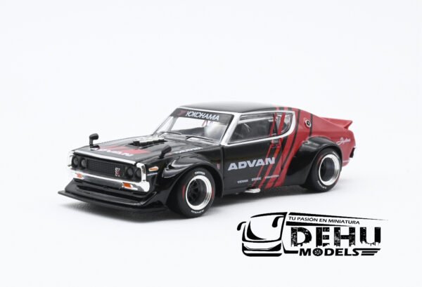 Auto a Escala 1/64 Skyline KPGC110 Kenmeri ADVAN Negro - Rojo, PR64-0199 Pop Race - Imagen 10