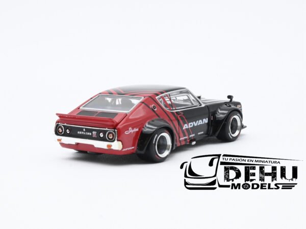 Auto a Escala 1/64 Skyline KPGC110 Kenmeri ADVAN Negro - Rojo, PR64-0199 Pop Race - Imagen 5