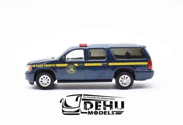 Camioneta a Escala 1/64 Chevrolet Suburban New York State Police Azul - Amarillo, CBP-053 596 Model - Imagen 7