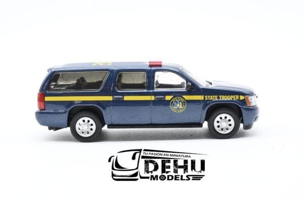 Camioneta a Escala 1/64 Chevrolet Suburban New York State Police Azul - Amarillo, CBP-053 596 Model - Imagen 4