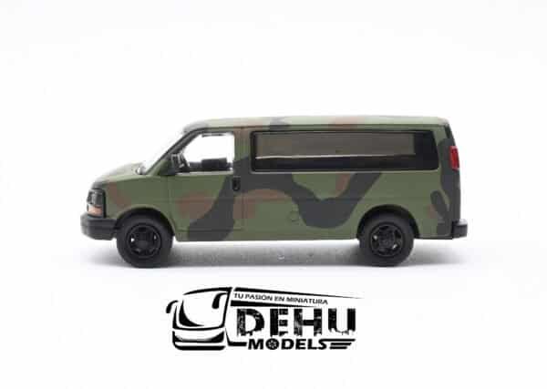 Camioneta a Escala 1/64 Chevrolet Express Militar Camuflaje Militar Verde - Camuflaje, CBP-056 596 Model - Imagen 7