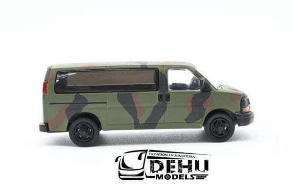 Camioneta a Escala 1/64 Chevrolet Express Militar Camuflaje Militar Verde - Camuflaje, CBP-056 596 Model - Imagen 4