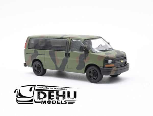 Camioneta a Escala 1/64 Chevrolet Express Militar Camuflaje Militar Verde - Camuflaje, CBP-056 596 Model