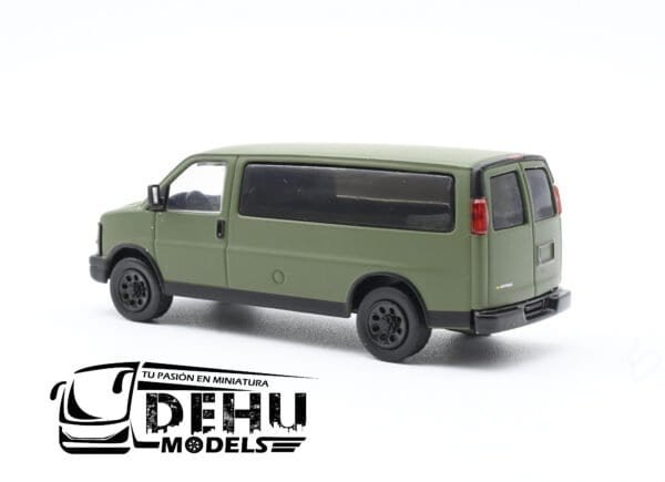 Camionta a Escala 1/64 Chevrolet Express Verde Mate - Negro, CBP-057 596 Model - Imagen 6