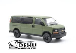 Camionta a Escala 1/64 Chevrolet Express Verde Mate - Negro, CBP-057 596 Model