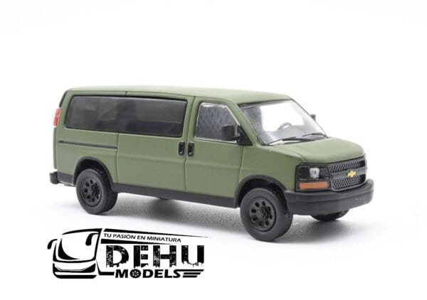 Camionta a Escala 1/64 Chevrolet Express Verde Mate - Negro, CBP-057 596 Model