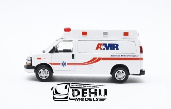 Camioneta a Escala 1/64 Chevrolet Express American Medical Response Blanco - Rojo - Azul, CBP-058 596 Model - Imagen 7