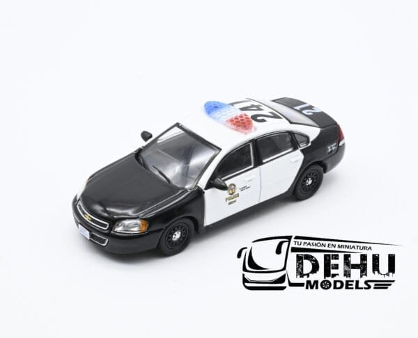 Auto a Escala 1/64 Chevrolet Impala Los Angeles, California Police Negro - Blanco, CBP-060 596 Model - Imagen 9