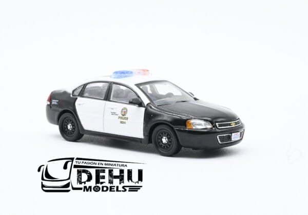 Auto a Escala 1/64 Chevrolet Impala Los Angeles, California Police Negro - Blanco, CBP-060 596 Model - Imagen 3